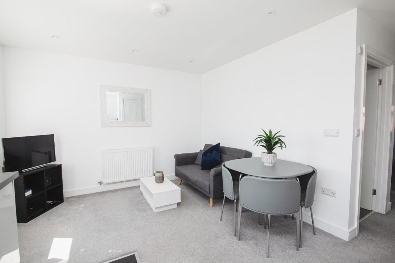 New 2Bd Pontac Flat In The Heart Of Didcot Villa Екстериор снимка